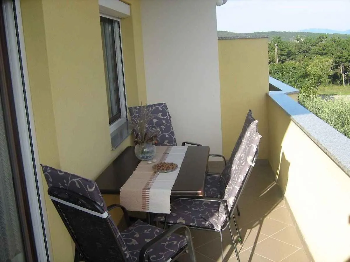 Apartment In Silo/Insel Krk 13440