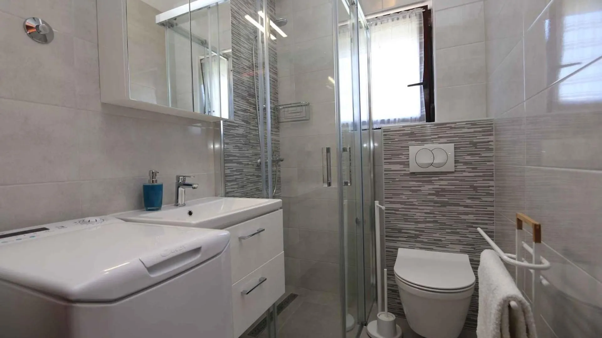Apartment In Silo/Insel Krk 13440